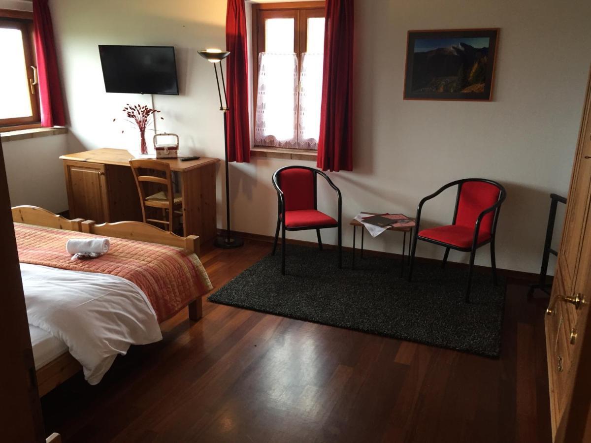 Qui Wolf Udine Hotel Collalto Luaran gambar